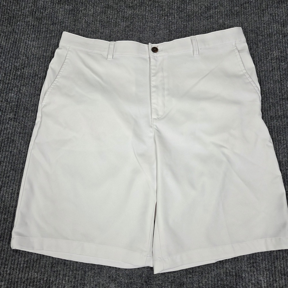 IZOD Golf Mens White‎ Straight Fit Performance Shorts Size 38 26325